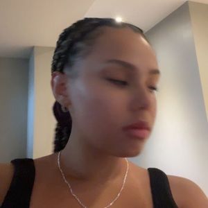 Meet your Posher, Mijah